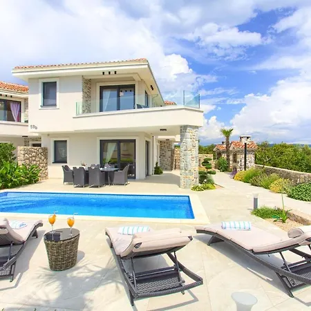 Ela - Town Krk Vila