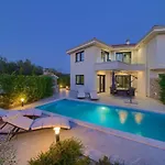 Villa Ela - Town Krk *