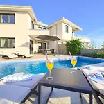 Villa Ela - Town Krk
