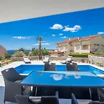 Ela - Town Krk Villa *