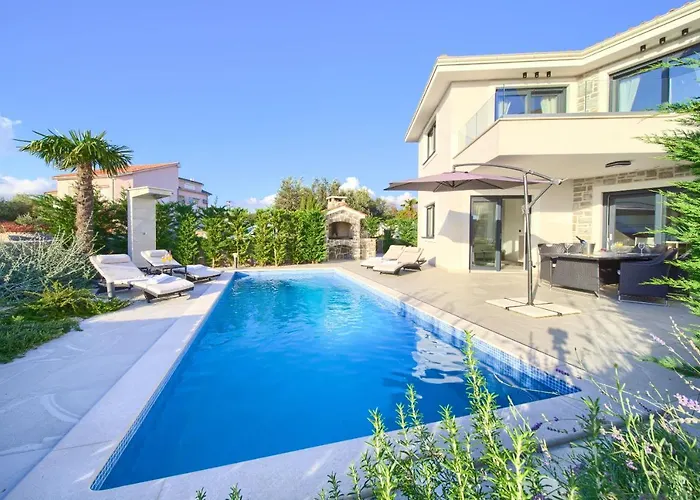 Ela - Town Krk Villa